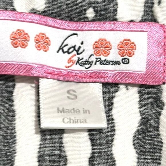 Koi By Kathy Peterson Womens Wrap Top S Black & White Tribal Print With Green Tr - Picture 2 of 7